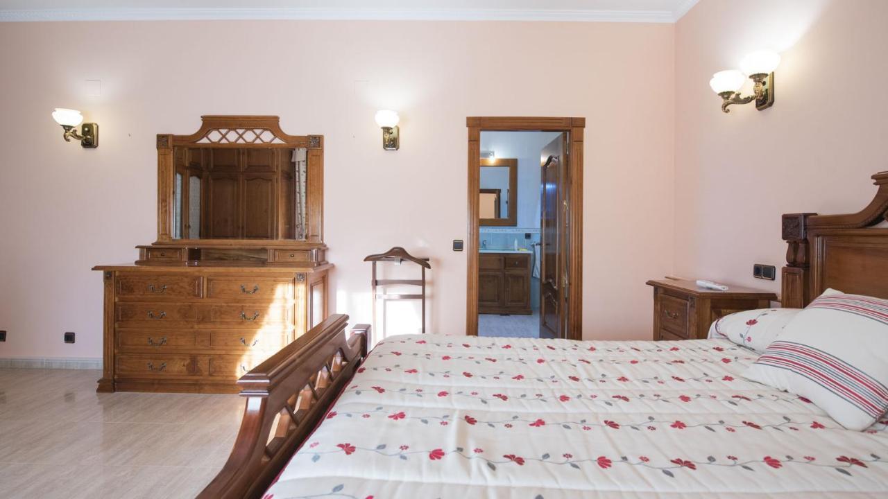Villa Las Tres Hermanas Albarreal De Tajo By Toledo Ap ภายนอก รูปภาพ