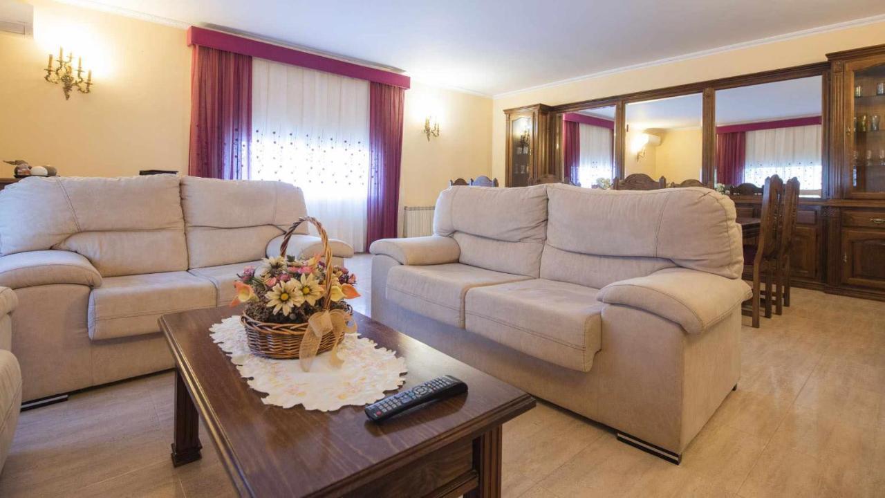 Villa Las Tres Hermanas Albarreal De Tajo By Toledo Ap ภายนอก รูปภาพ