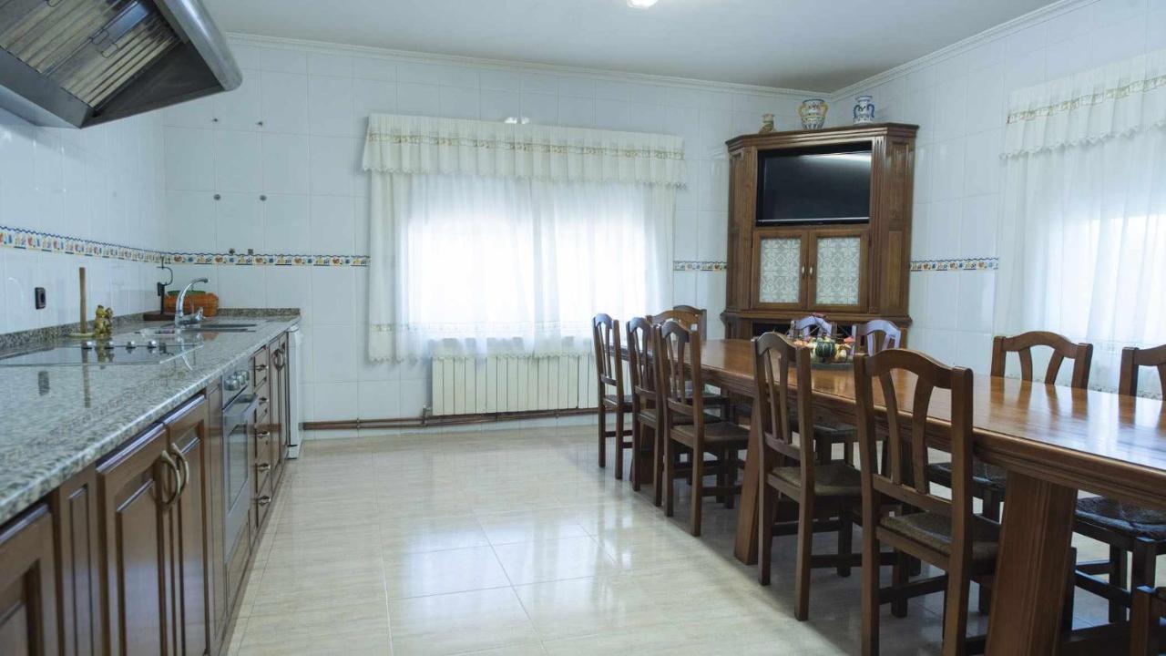 Villa Las Tres Hermanas Albarreal De Tajo By Toledo Ap ภายนอก รูปภาพ