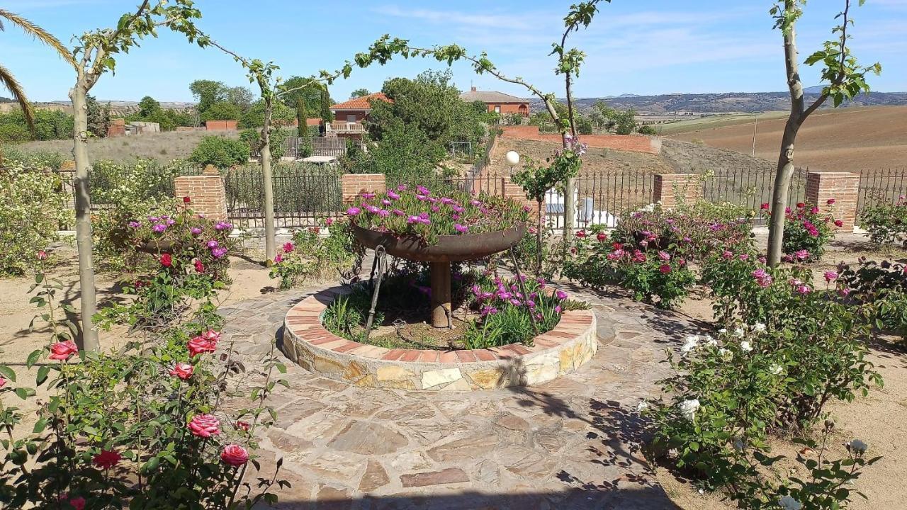 Villa Las Tres Hermanas Albarreal De Tajo By Toledo Ap ภายนอก รูปภาพ